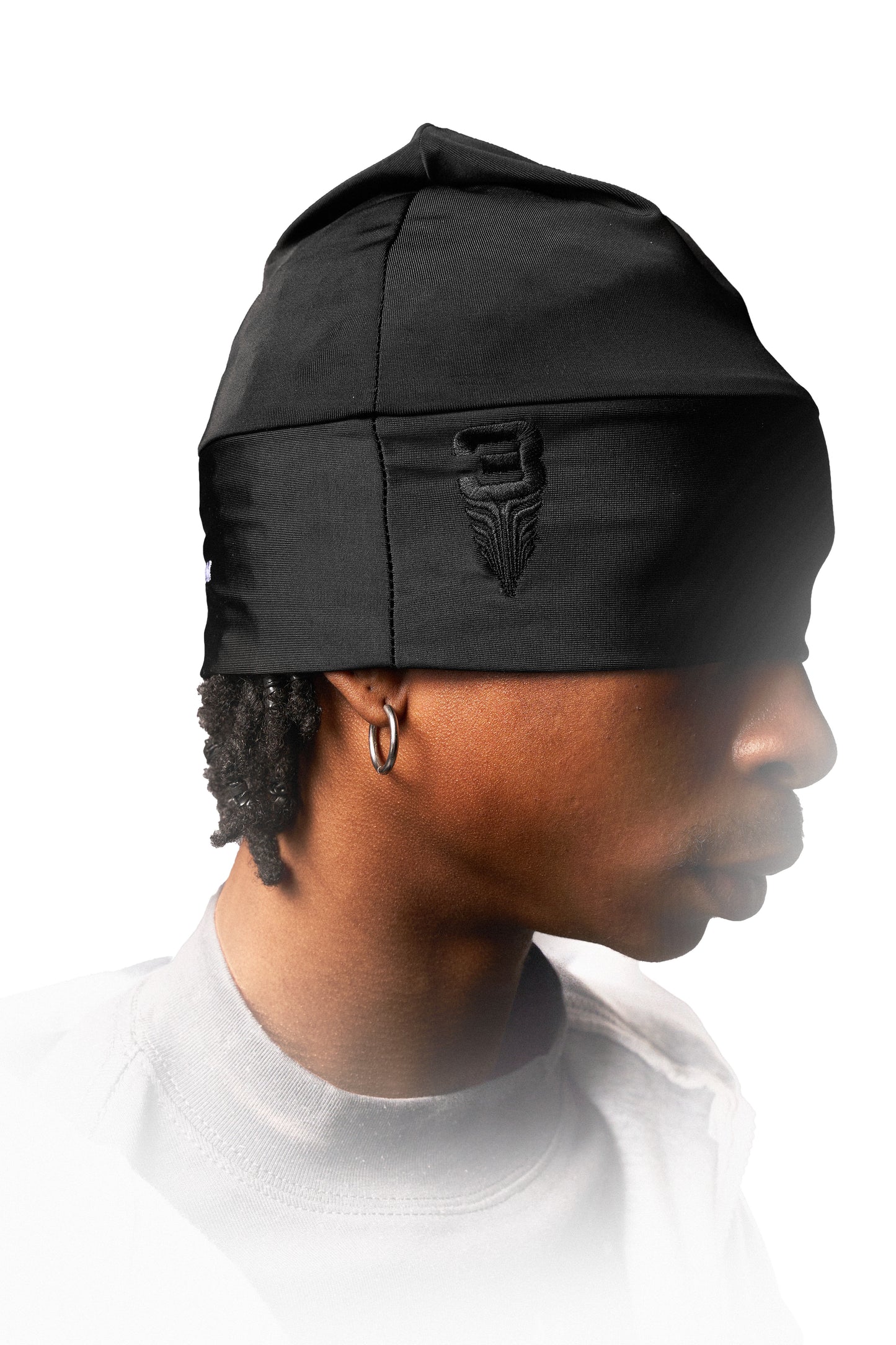 BLACK SKULLIE