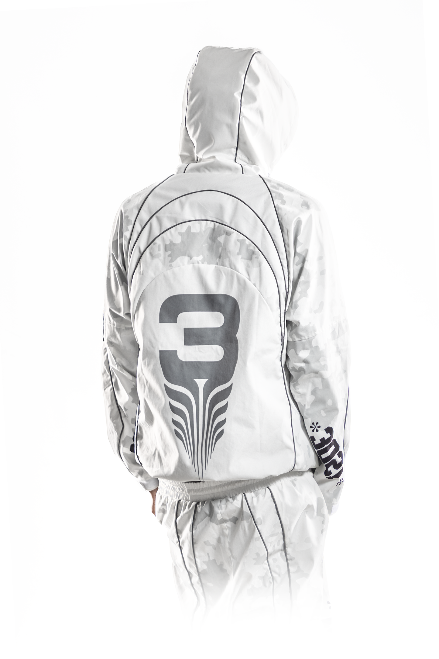 *3021 tracksuit white